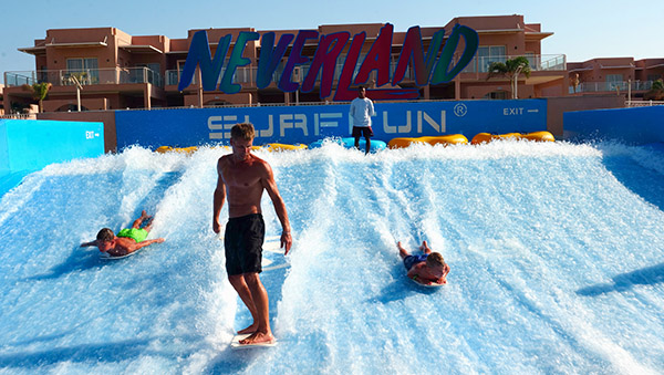 Large Three-Person Surf Simulator for Water Parks
